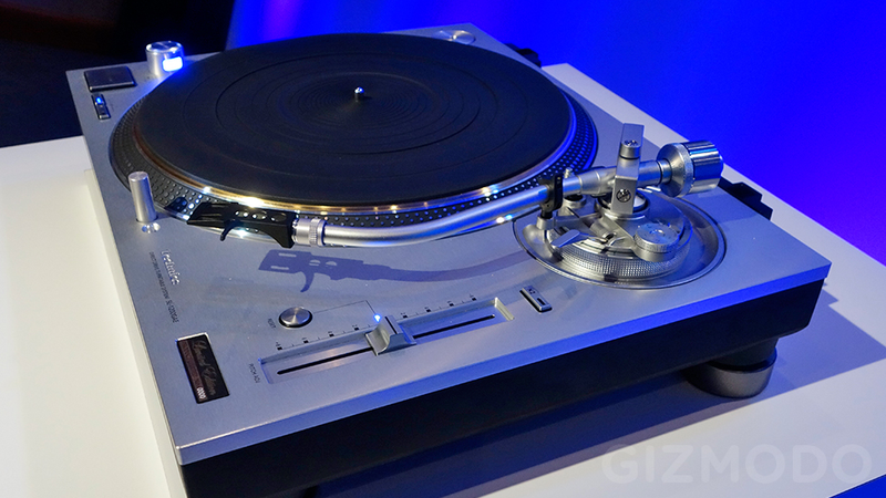 Illustration for article titled The Technics 1200 Turntable Is Back